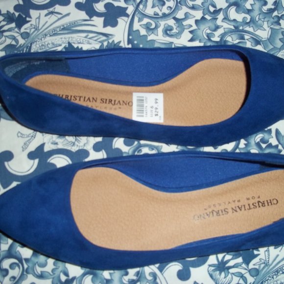 SHOES - Picture 3 of 4